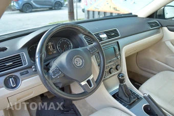 2015 Volkswagen Passat TDI SE - miniatura 20