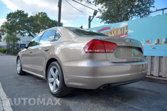 2015 Volkswagen Passat TDI SE - miniatura 7