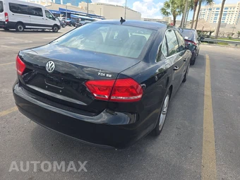 2015 Volkswagen Passat TDI SE w/Sunroof - miniatura 4