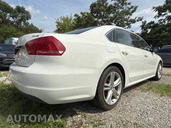 2015 Volkswagen Passat TDI SE w/Sunroof - miniatura 5