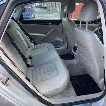 2015 Volkswagen Passat TDI SEL Premium - miniatura 12