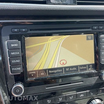 2015 Volkswagen Passat TDI SEL Premium - miniatura 15