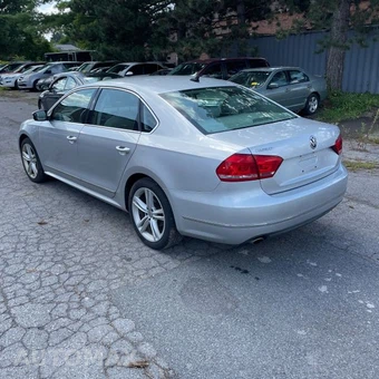 2015 Volkswagen Passat TDI SEL Premium - miniatura 3