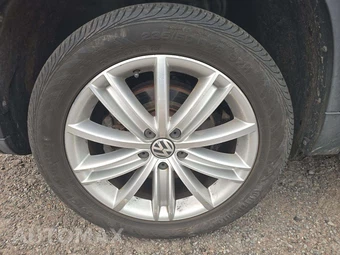 2015 Volkswagen Tiguan SE w/Appearance - miniatura 20