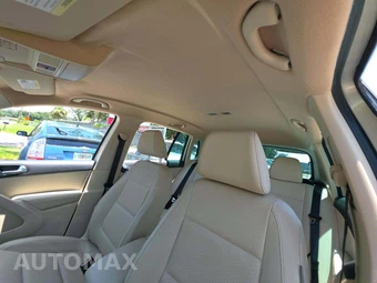 2015 Volkswagen Tiguan SE – miniatura 11