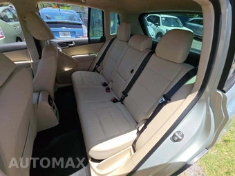 2015 Volkswagen Tiguan SE – miniatura 13