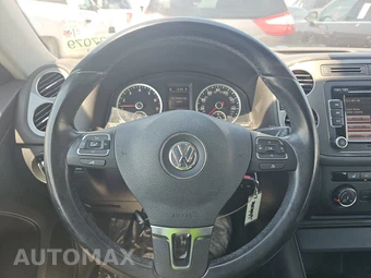 2015 Volkswagen Tiguan SE – miniatura 10