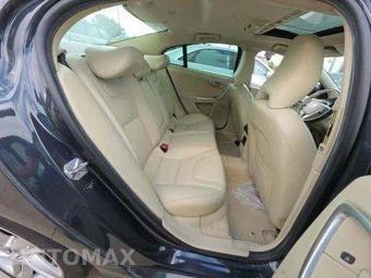 2015 Volvo S60 T5 Platinum – miniatura 17