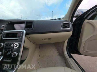 2015 Volvo S60 T5 Platinum – miniatura 20