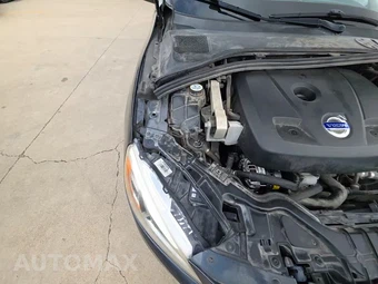 2015 Volvo S60 T5 Platinum – miniatura 25