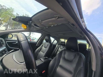 2015 Volvo S60 T5 Premier – miniatura 8