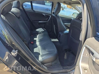 2015 Volvo S60 T5 Premier – miniatura 13