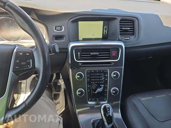 2015 Volvo S60 T5 Premier – miniatura 7