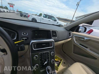 2015 Volvo S60 T5 Premier - miniatura 7