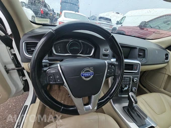 2015 Volvo S60 T5 Premier – miniatura 10