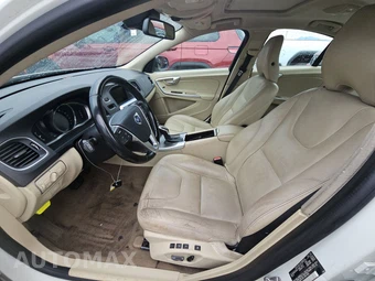 2015 Volvo S60 T5 Premier – miniatura 7