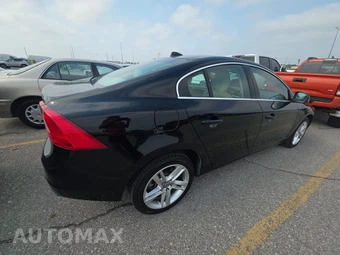 2015 Volvo S60 T5 Premier - miniatura 4