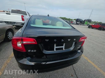 2015 Volvo S60 T5 Premier - miniatura 5