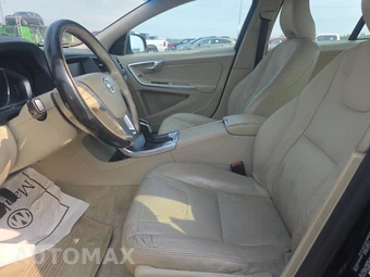 2015 Volvo S60 T5 Premier - miniatura 7