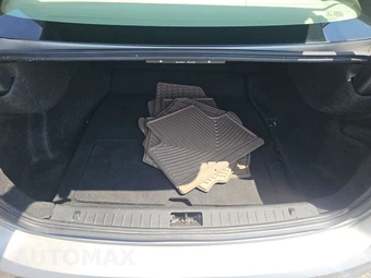 2015 Volvo S60 T5 Premier – miniatura 17