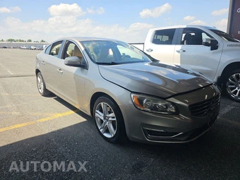 2015 Volvo S60 T5 Premier – miniatura 3