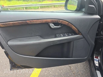 2015 Volvo S80 T5 Platinum - miniatura 9