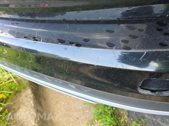 2015 Volvo V60 Cross Country T5 Platinum – miniatura 22