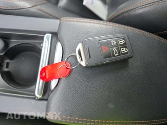 2015 Volvo V60 Cross Country T5 Platinum – miniatura 8