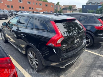 2015 Volvo V60 Cross Country T5 - miniatura 4
