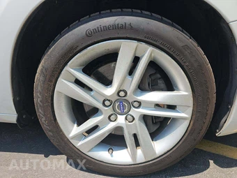 2015 Volvo V60 T5 Premier Plus – miniatura 24