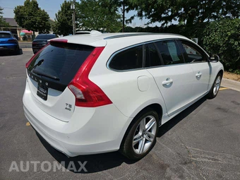 2015 Volvo V60 T5 Premier Plus – miniatura 3