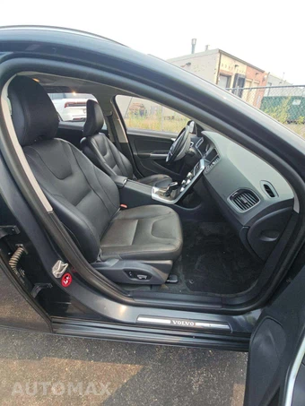 2015 Volvo V60 T5 Premier – miniatura 15