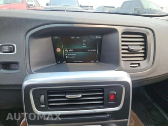 2015 Volvo V60 T5 Premier – miniatura 19
