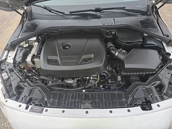 2015 Volvo V60 T5 Premier – miniatura 15
