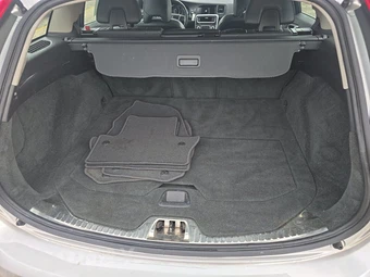 2015 Volvo V60 T5 Premier – miniatura 16