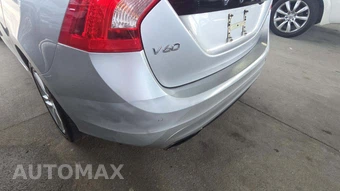 2015 Volvo V60 T5 Premier – miniatura 19