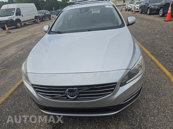 2015 Volvo V60 T5 Premier – miniatura 2