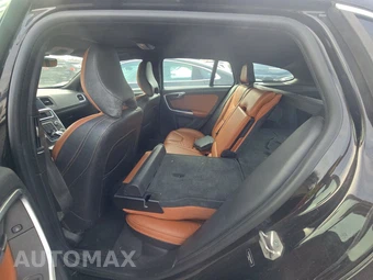 2015 Volvo V60 T5 Premier – miniatura 13