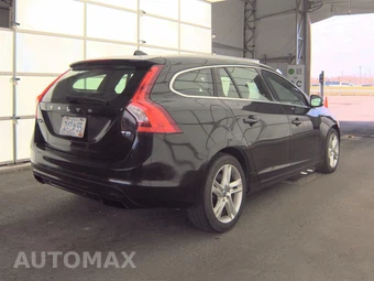 2015 Volvo V60 T5 Premier – miniatura 4