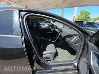2015 Volvo V60 T5 – miniatura 18