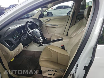 2015 Volvo XC60 3.2 Premier Plus – miniatura 13