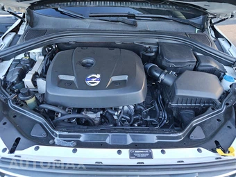 2015 Volvo XC60 T5 Platinum – miniatura 15