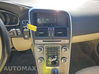 2015 Volvo XC60 T5 – miniatura 10