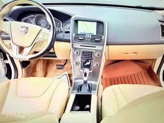 2015 Volvo XC60 T5 - miniatura 13