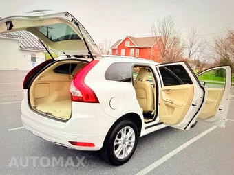 2015 Volvo XC60 T5 - miniatura 3