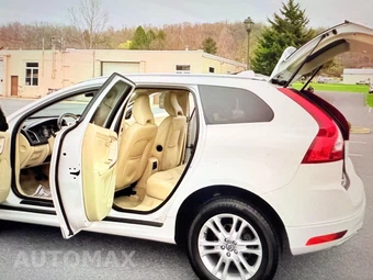 2015 Volvo XC60 T5 - miniatura 4
