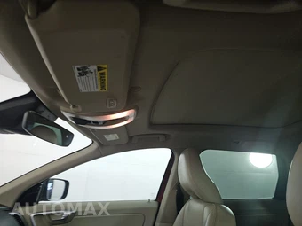2015 Volvo XC60 T5 – miniatura 17