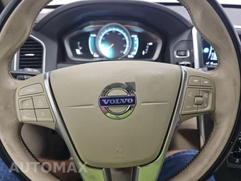 2015 Volvo XC60 T5 – miniatura 10