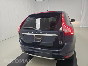 2015 Volvo XC60 T5 – miniatura 5