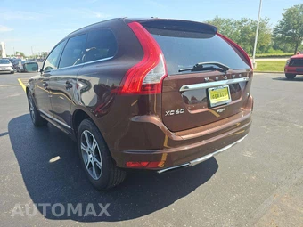 2015 Volvo XC60 T6 Platinum – miniatura 2